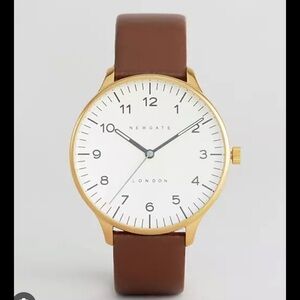 Newgate London Gold watch with leather band